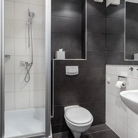 Schieners & Apfelhof 3*