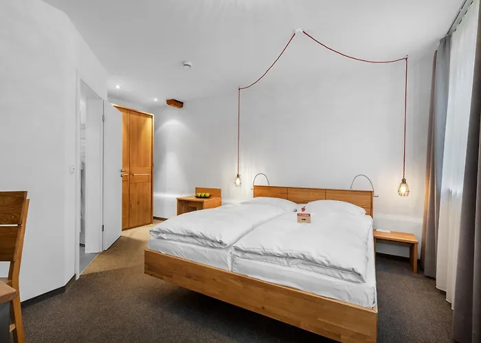 Schieners & Apfelhof 3*