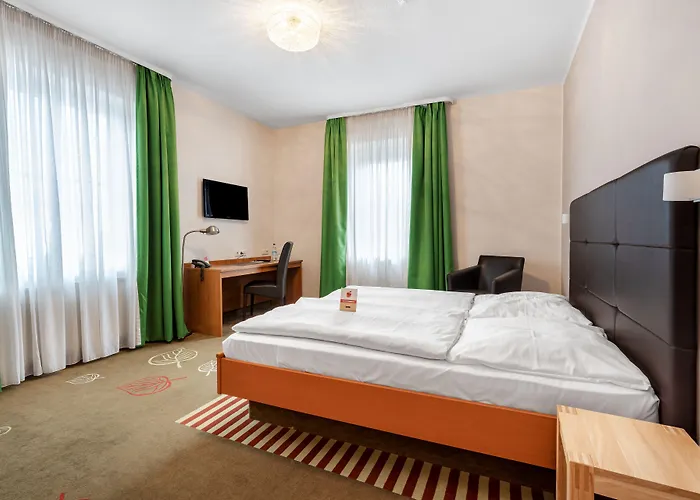 Schieners & Apfelhof Hotel 3*
