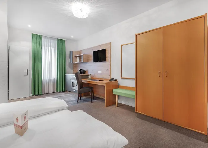 Schieners & Apfelhof 3*