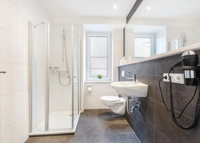 Schieners & Apfelhof Hotel 3*