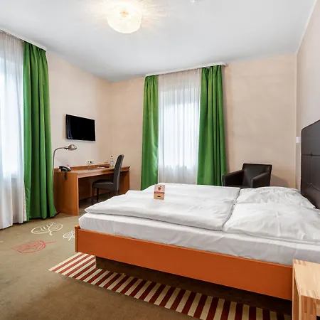 Schieners & Apfelhof Hotell 3*