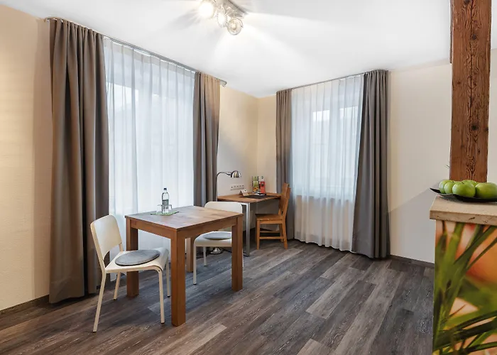 Schieners & Apfelhof فندق Wemding