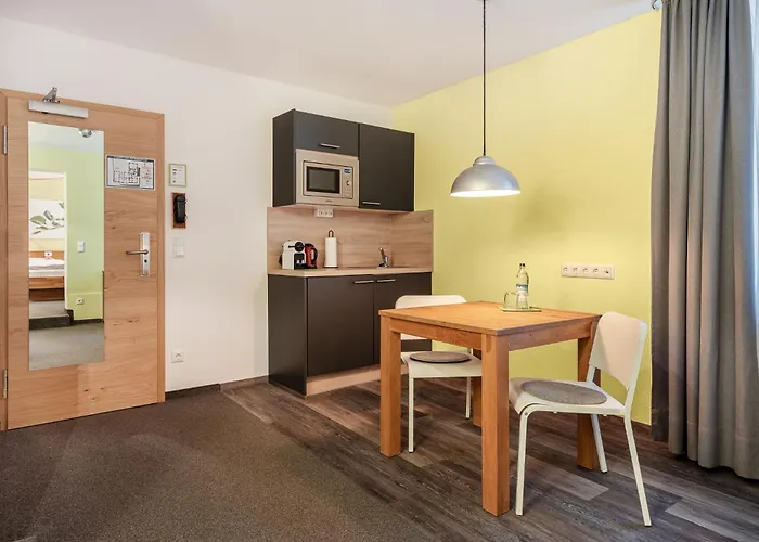 Schieners & Apfelhof Hotel 3*