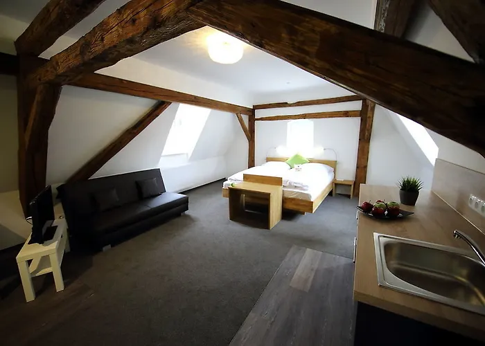 Schieners & Apfelhof 3*